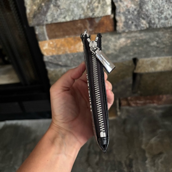 NWOT Michael Kors Logo Patent Leather Card Case Wallet Wristlet - Picture 7 of 13